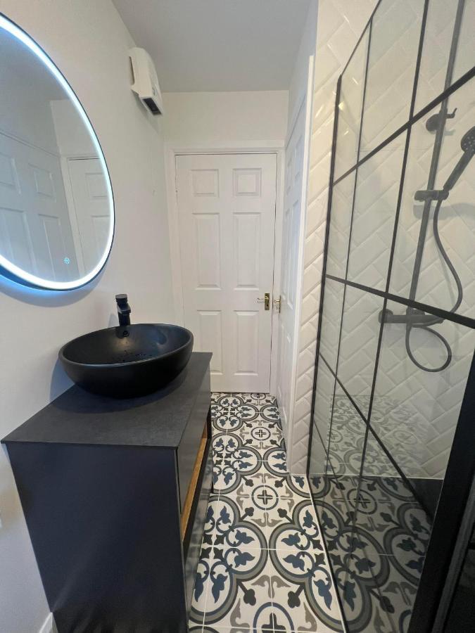 Two Bedroom Townhouse In The Heart Of Dungarvan Dungarvan  Exterior foto
